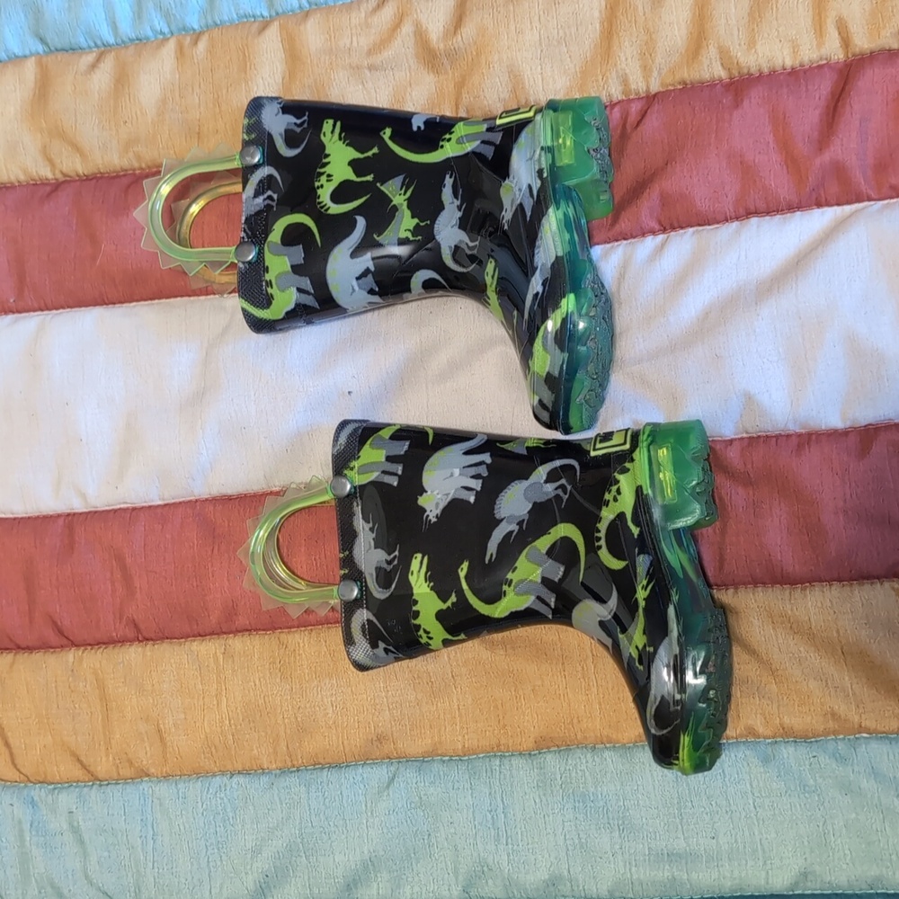 Western Chief Light-Up Rainboots